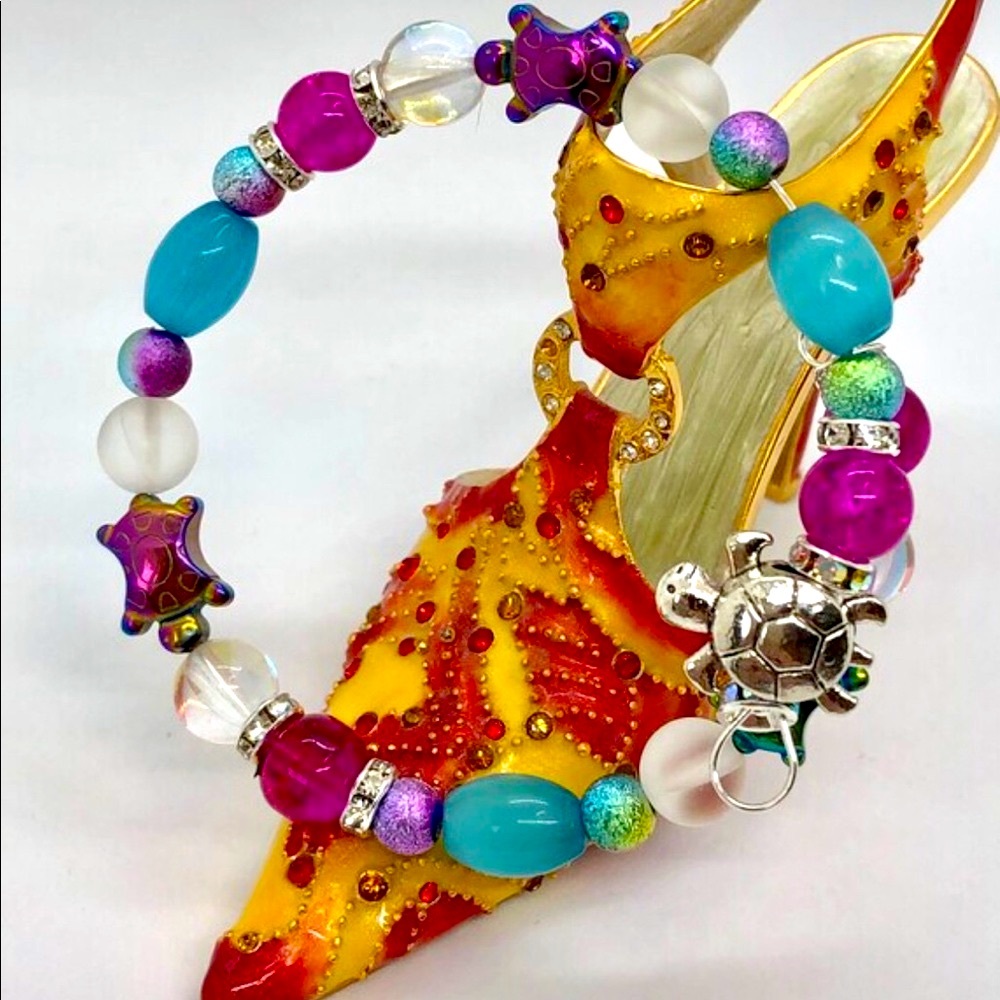 🐢turtle bracelet-hematite and silver with mermaid glass